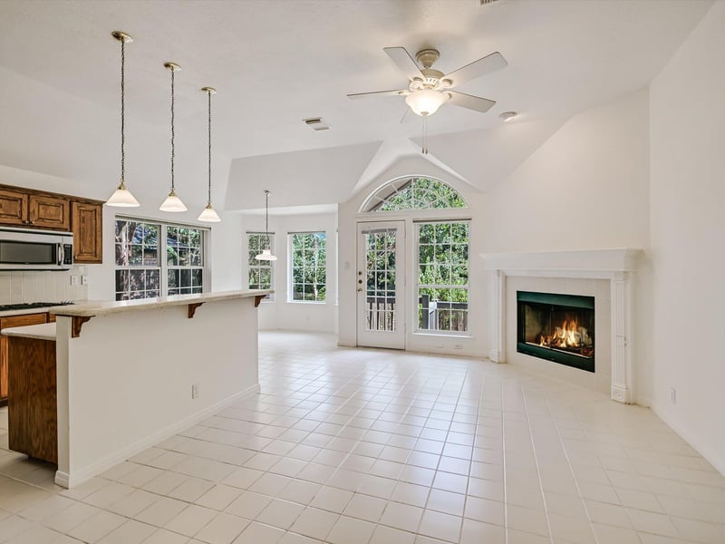 10817 Redmond RD, Austin, TX 78739