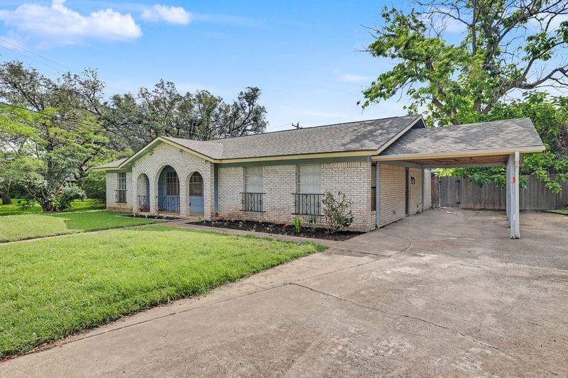1811 Terry LN, Georgetown, TX 78628