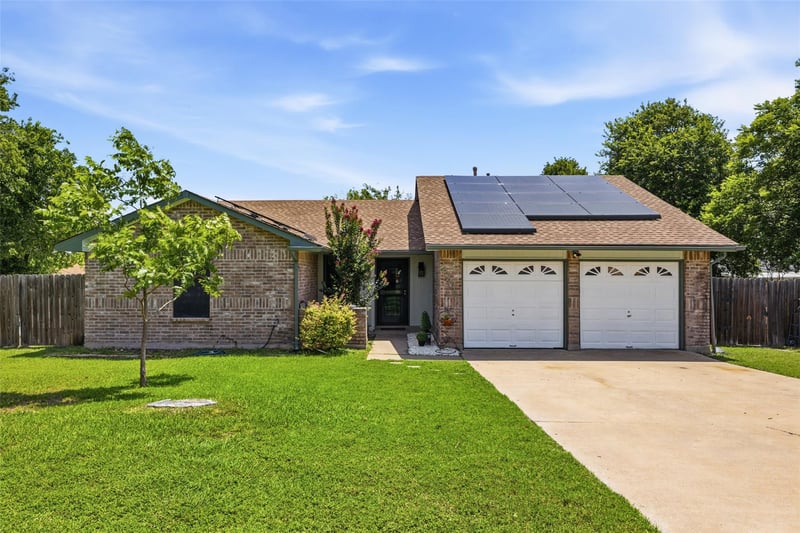 2702 Julie CV, Taylor, TX 76574