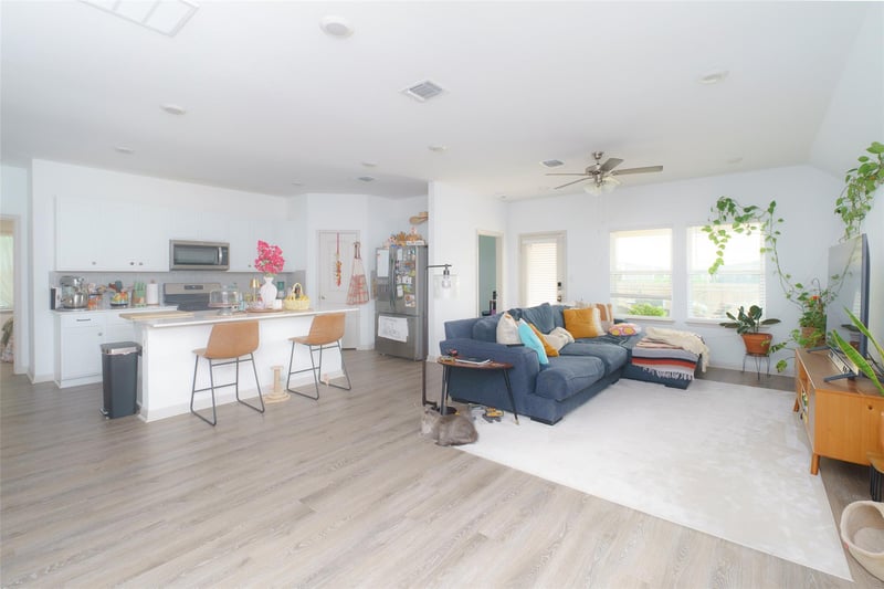 115 Aransas River RD, Hutto, TX 78634