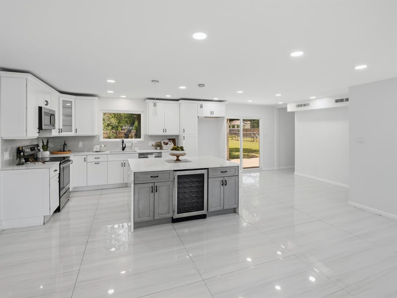 411 Carriage Oaks DR, Liberty Hill, TX 78642