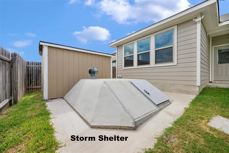 101 Quiet Man DR, Jarrell, TX 76537