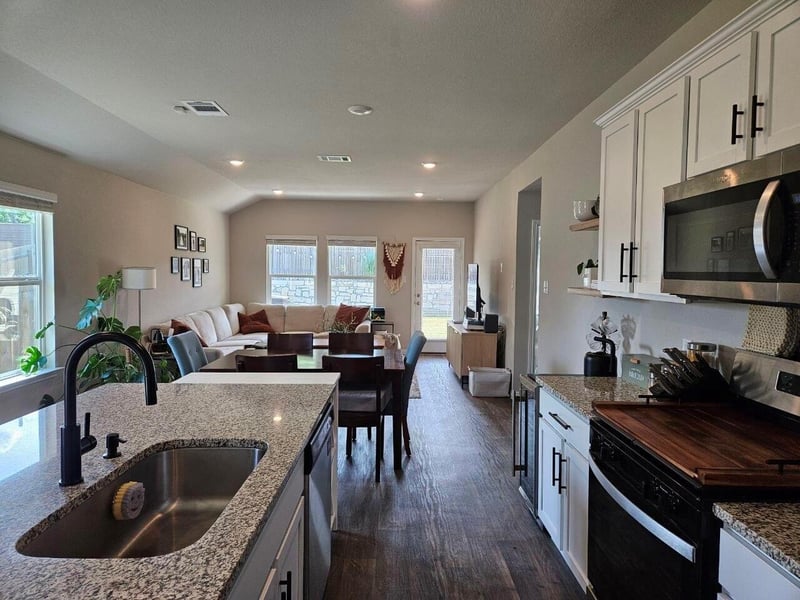 201 Elbow Bush CV, Kyle, TX 78640