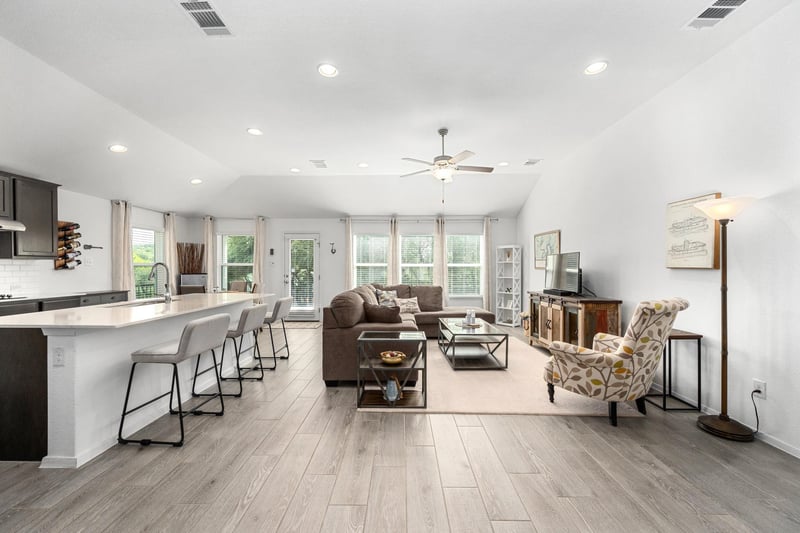 21006 Santa Rosa Ave, Lago Vista, TX 78645