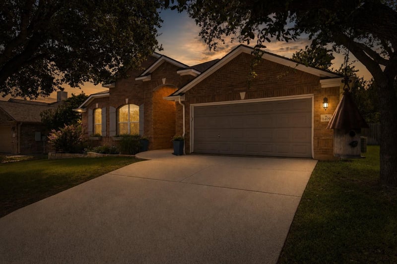 2409 Tumbling River DR, Leander, TX 78641