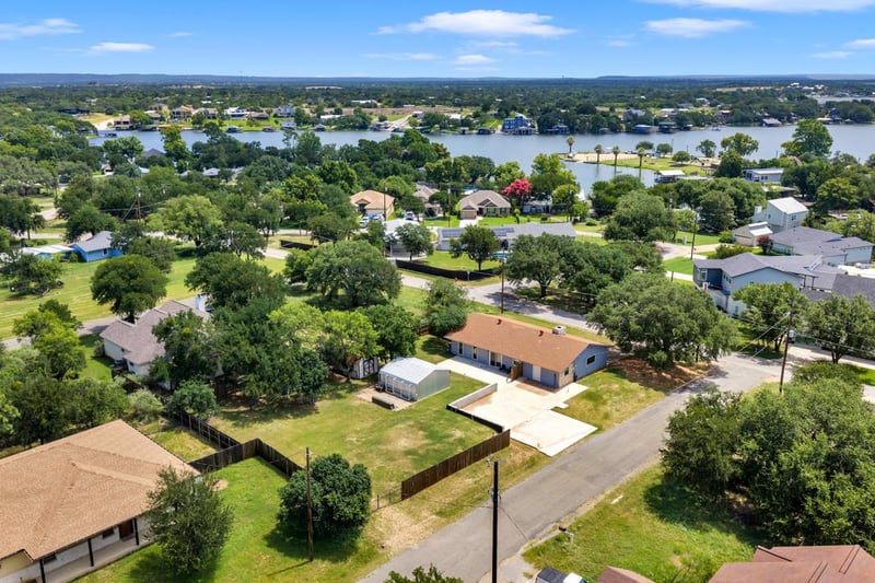 2208 Belaire DR, Granite Shoals, TX 78654