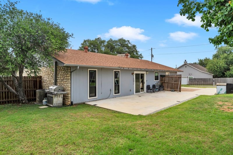 2208 Belaire DR, Granite Shoals, TX 78654