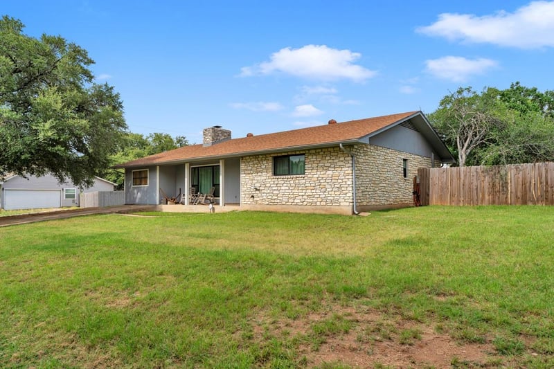 2208 Belaire DR, Granite Shoals, TX 78654