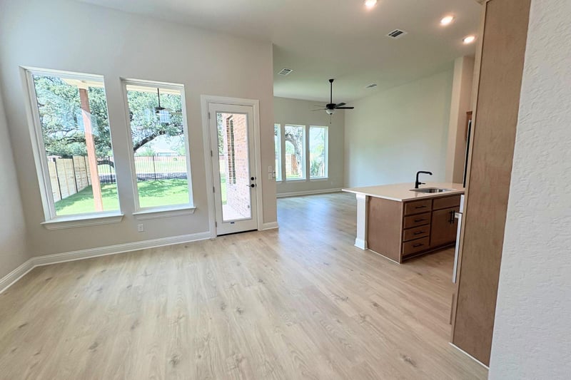 1120 Stonehill DR, Georgetown, TX 78633