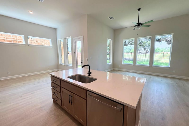1120 Stonehill DR, Georgetown, TX 78633