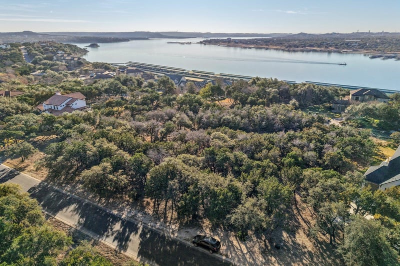 17507 Navigation LN, Jonestown, TX 78645