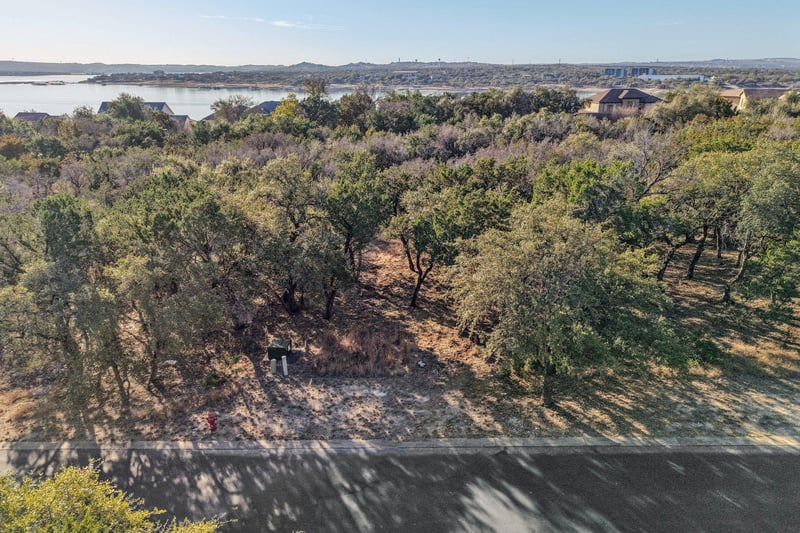 17507 Navigation LN, Jonestown, TX 78645
