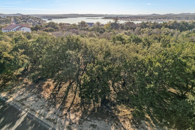 17507 Navigation LN, Jonestown, TX 78645