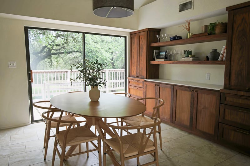 708 Cowal DR, Spicewood, TX 78669