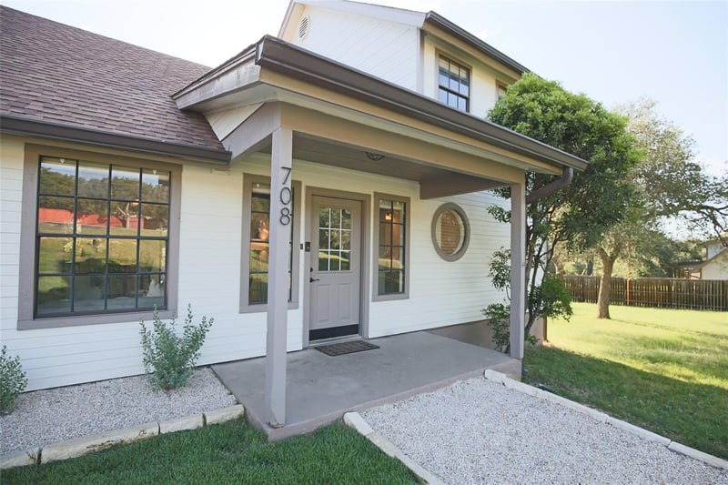 708 Cowal DR, Spicewood, TX 78669