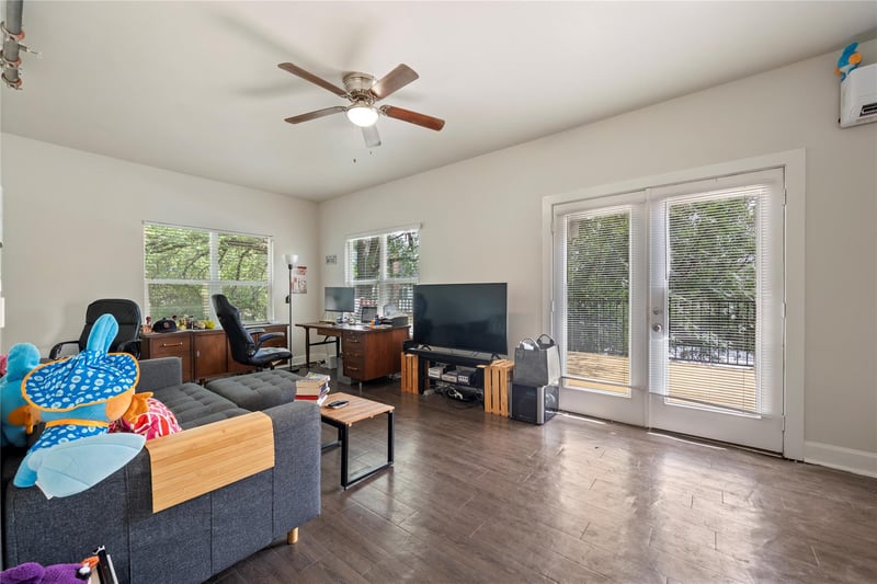 201 31st ST #H, Austin, TX 78705