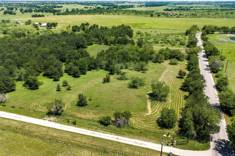928 Upper Elgin River RD, Elgin, TX 78621