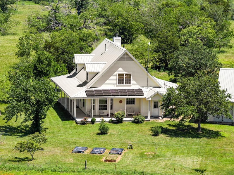 928 Upper Elgin River RD, Elgin, TX 78621