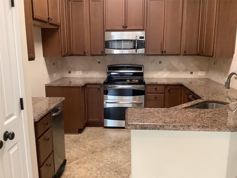 110 Crazy Cross RD, Wimberley, TX 78676