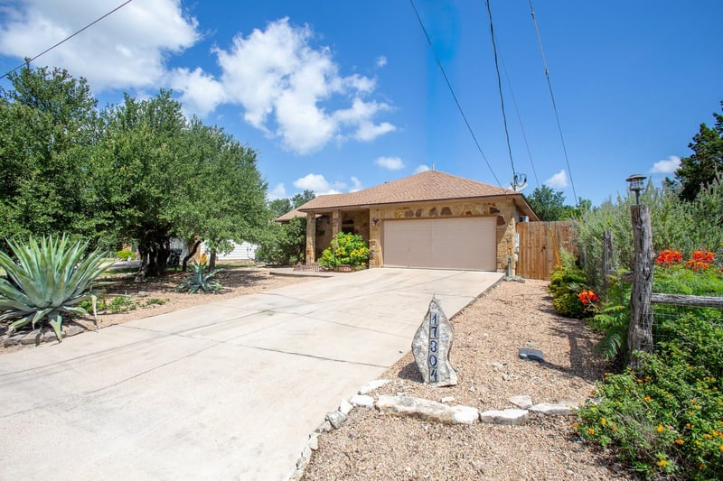 17304 Deer Creek Skyview, Dripping Springs, TX 78620