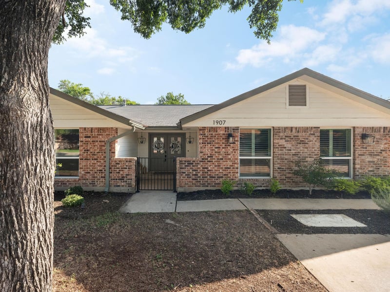 1907 Northwest BLVD, Georgetown, TX 78628