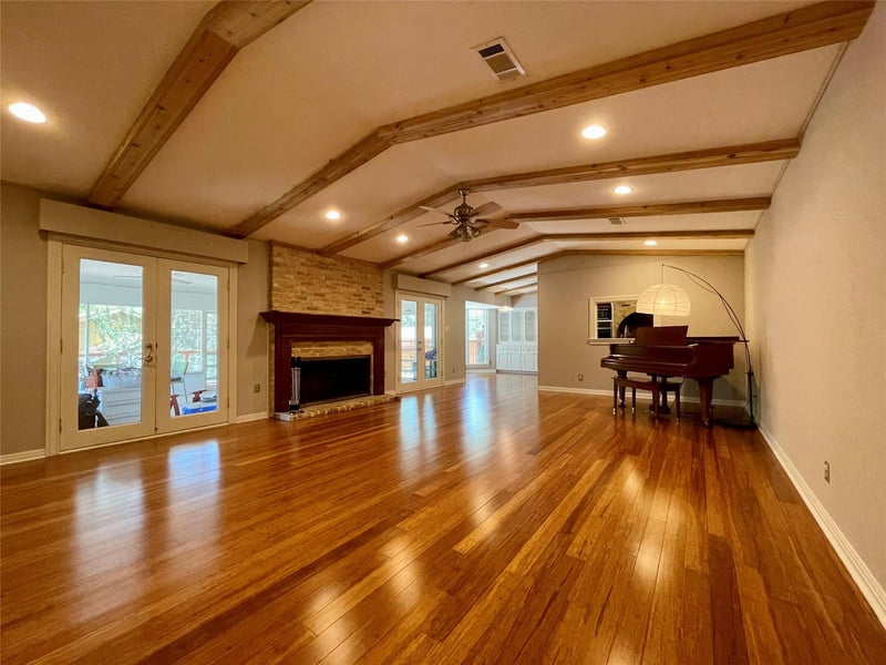 1706 Windoak DR, Austin, TX 78741