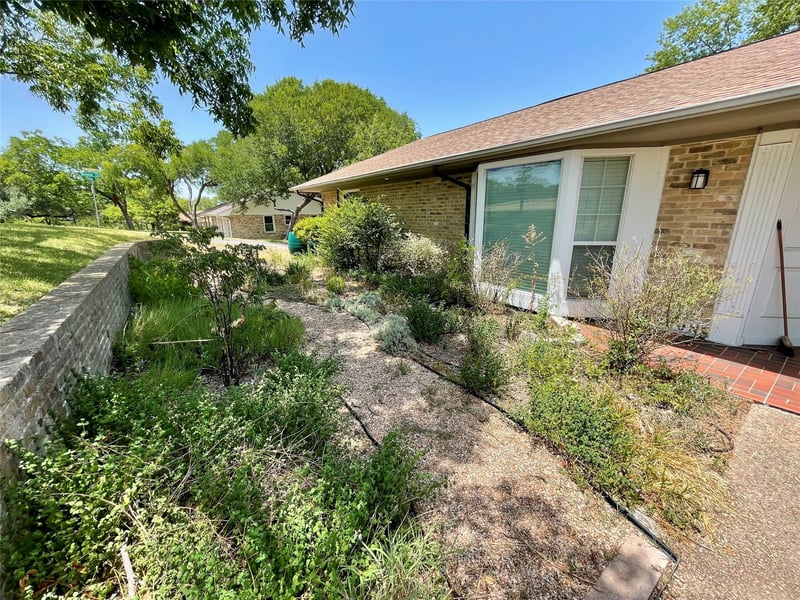 1706 Windoak DR, Austin, TX 78741
