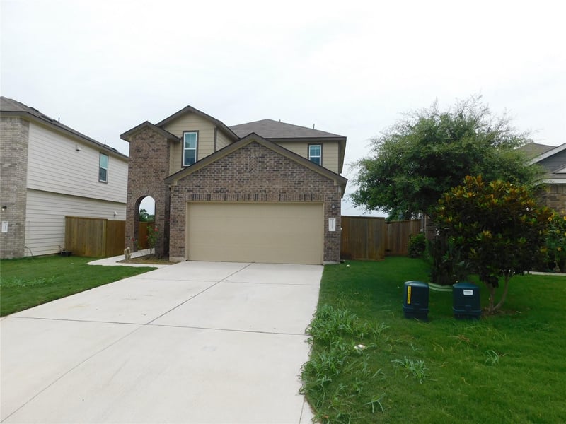 321 Bronco Billy DR, Jarrell, TX 76537