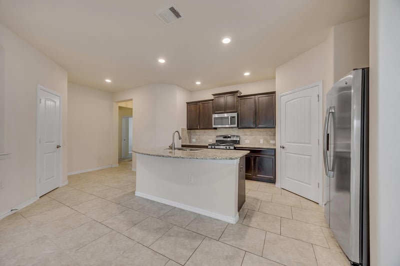 7212 Vail Ridge ST, Austin, TX 78744