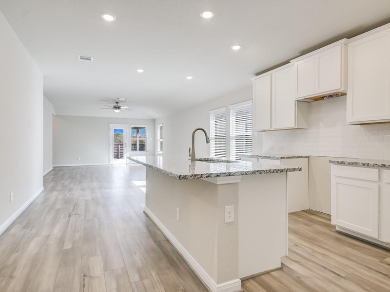 124 Sleep HOLW, Jarrell, TX 76537