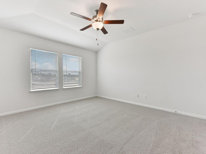 144 Sleep HOLW, Jarrell, TX 76537