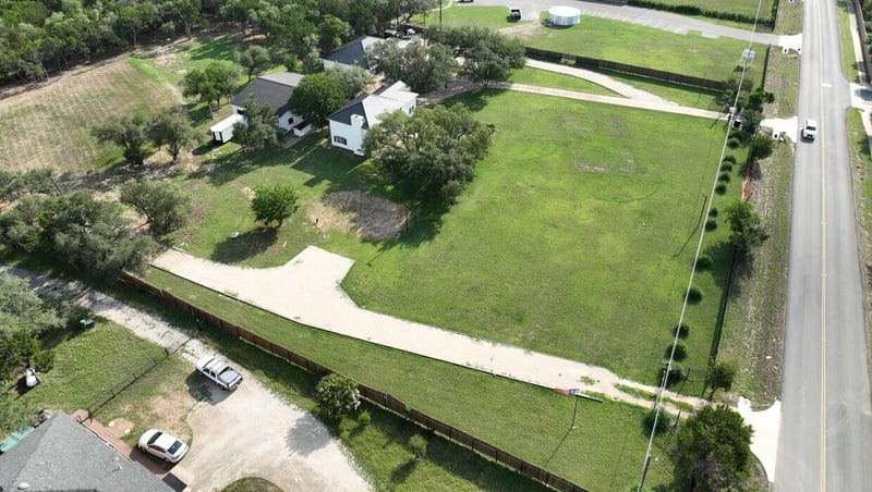 102 Cr 180 , Leander, TX 78641