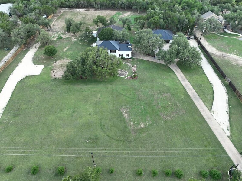 102 Cr 180 , Leander, TX 78641