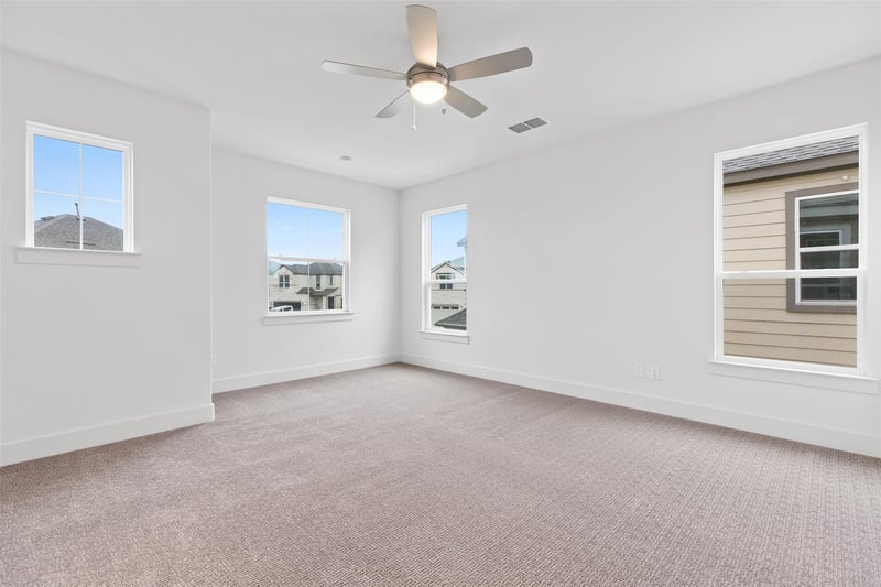 1531 Red Bud LN #28, Round Rock, TX 78665