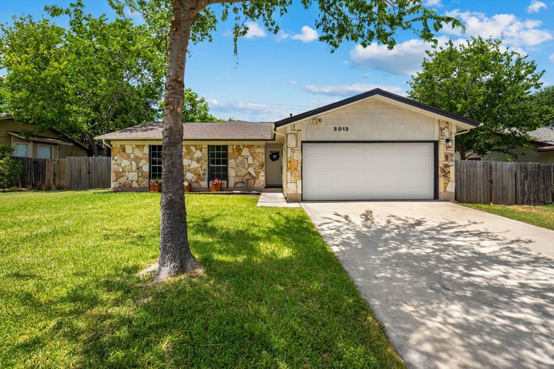 3012 Monument DR, Round Rock, TX 78681