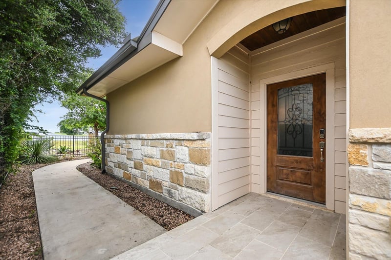 416 Hi CIR #B, Horseshoe Bay, TX 78657