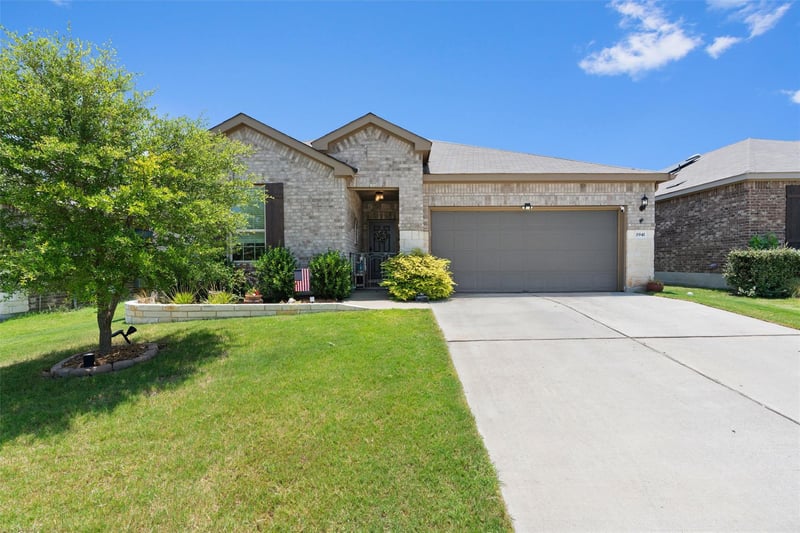 1941 T H Johnson DR, Taylor, TX 76574