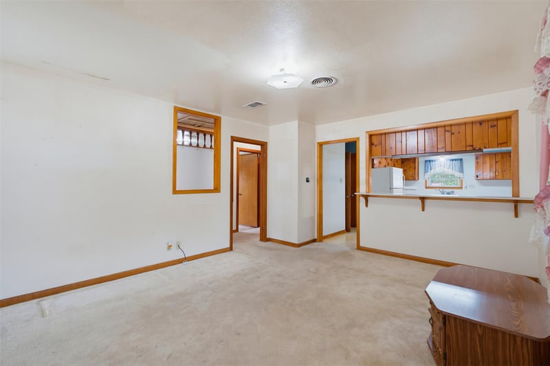 715 Rockdale RD, Rockdale, TX 76567