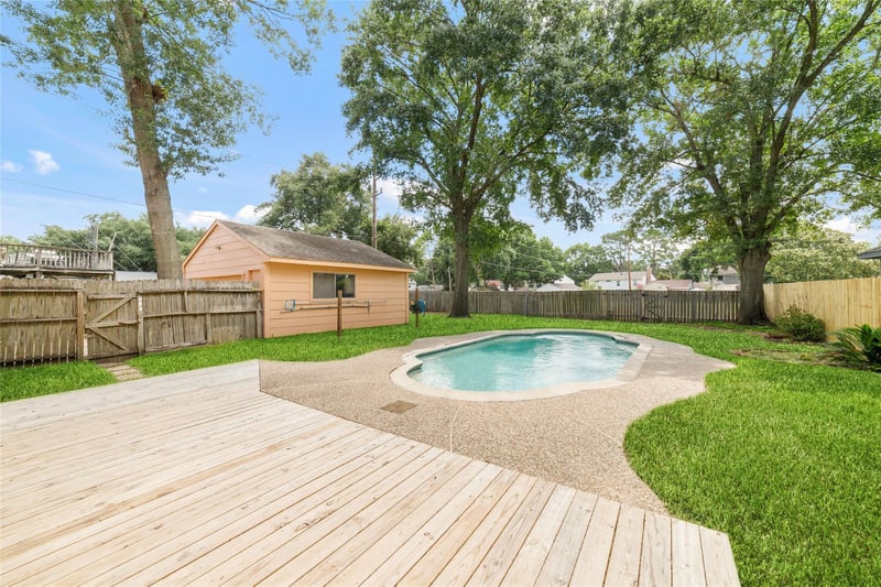 8406 Pine Falls DR, Houston, TX 77095
