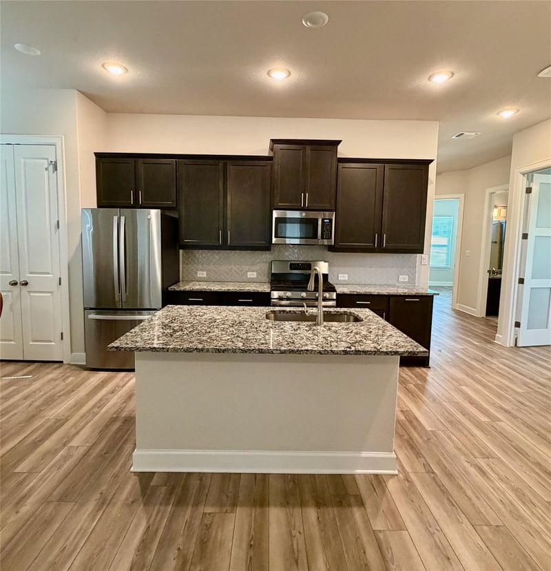 211 Darley Oak DR, Dripping Springs, TX 78620
