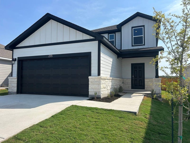 256 Firefox Way, Jarrell, TX 76537