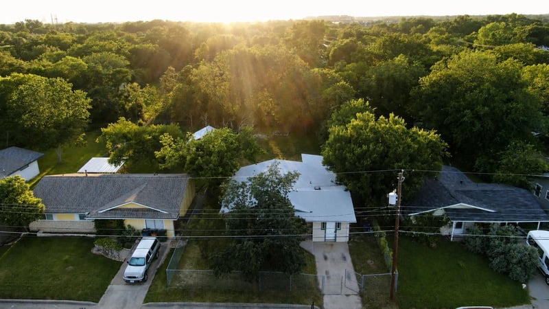 1060 Gardner , Austin, TX 78721