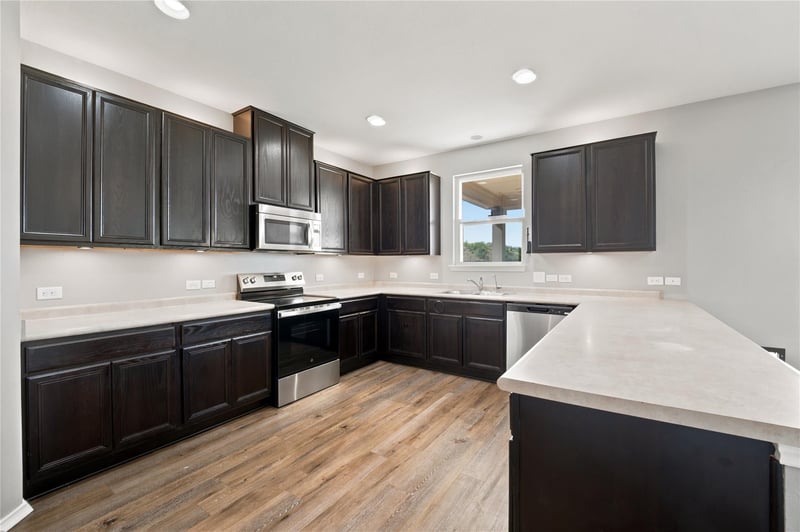 128 Carrington ST, Hutto, TX 78634
