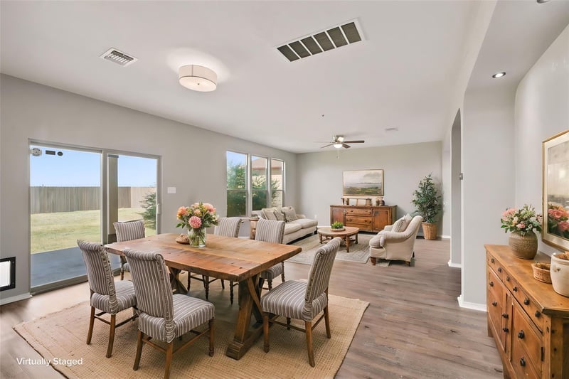 128 Carrington ST, Hutto, TX 78634