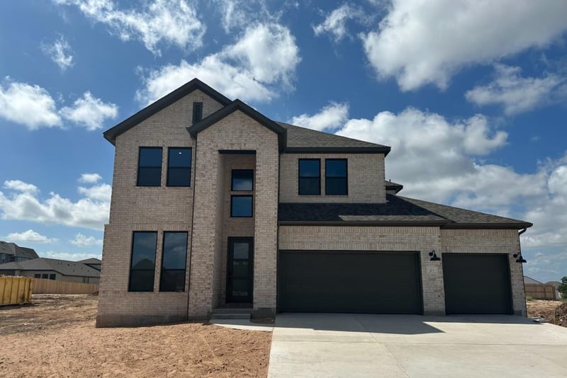 213 Borrego BND, Liberty Hill, TX 78642