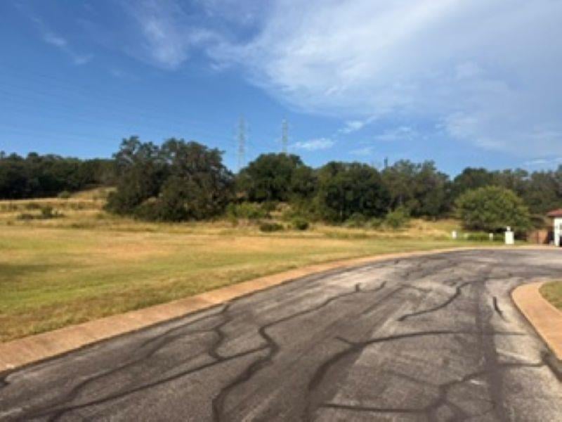 107 James CIR, Horseshoe Bay, TX 78657