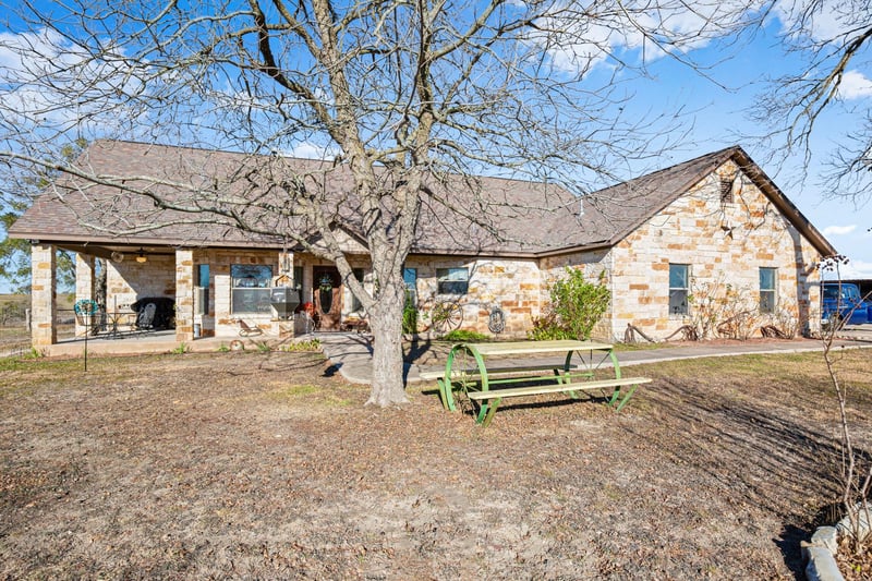 19700 Engelmann LN, Manor, TX 78653