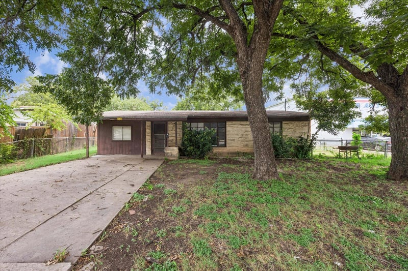 2024 Ben White BLVD, Austin, TX 78704