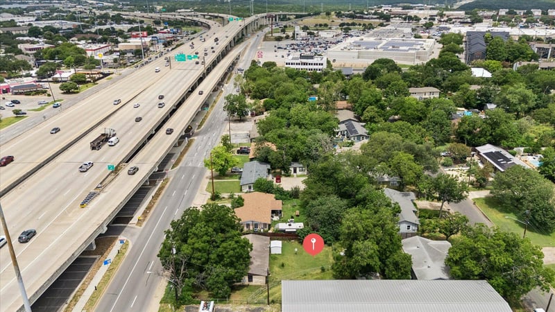 2024 Ben White BLVD, Austin, TX 78704