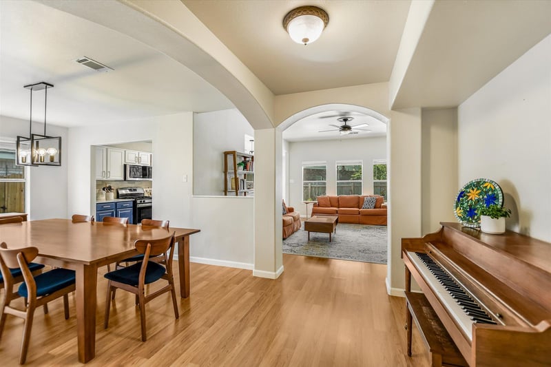 1017 Gulf Way, Round Rock, TX 78665